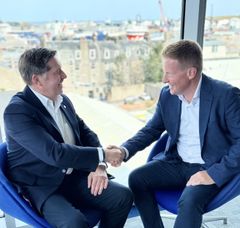 Walter Thain fra THREE60 Energy og Graeme Fergusson i AF Offshore Decom