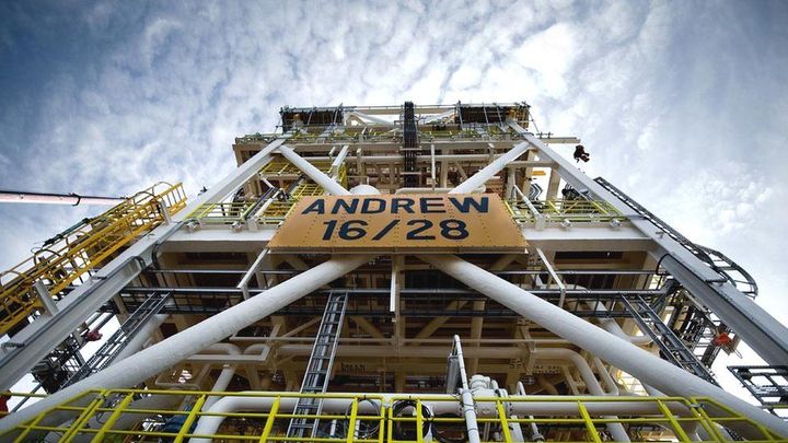 Andrew-feltet ligger 225 km nordøst for Aberdeen og fungerer som et sentralt knutepunkt for fire undervannsfelt.