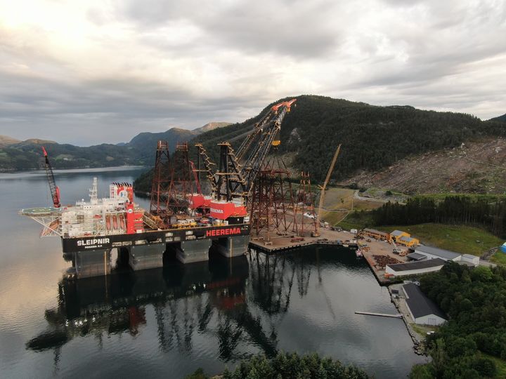 Previous project with Heerema involving module deliveries to AF Environmental Base Vats.