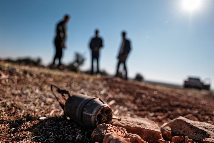 Klasebombe i et befolket område i Aleppo, Syria, desember 2025.