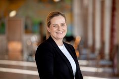 ÅPNER: Byråd for kultur og næring og Oslo Havns eier, Anita Leirvik North, står for den offisielle åpningen av Ekeberghallene.