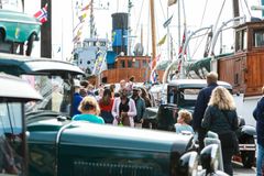 Folkeliv. Det blir det yrende folkeliv i historiske omgivelser i kulturhavna langs Akerhusstranda.