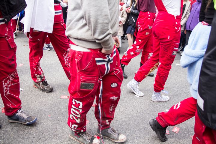 Nå kan det bli strengere krav til russebussene.