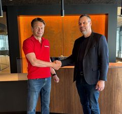 Geir Henning Wintervoll, administrerende direktør i Finnfjord og Kristian Strømmen, investeringssjef i Siva