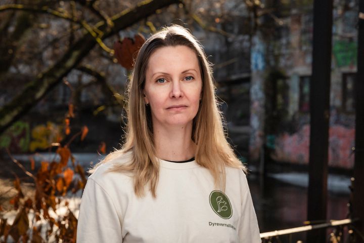 Portrettfoto av Helle Haukvik, veterinær og talsperson i Dyrevernalliansen.