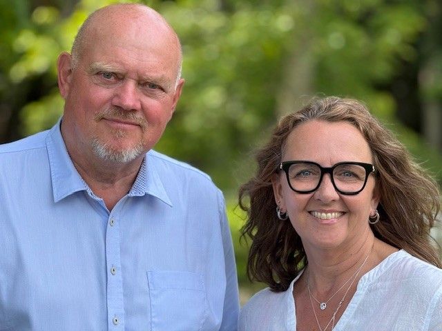 Leder i Skolelederforbundet Stig Johannessen og nestleder Mona Søbyskogen