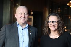 Leder i Skoleelderforbundet Mona Søbyskogen og nestleder Robert Flataas