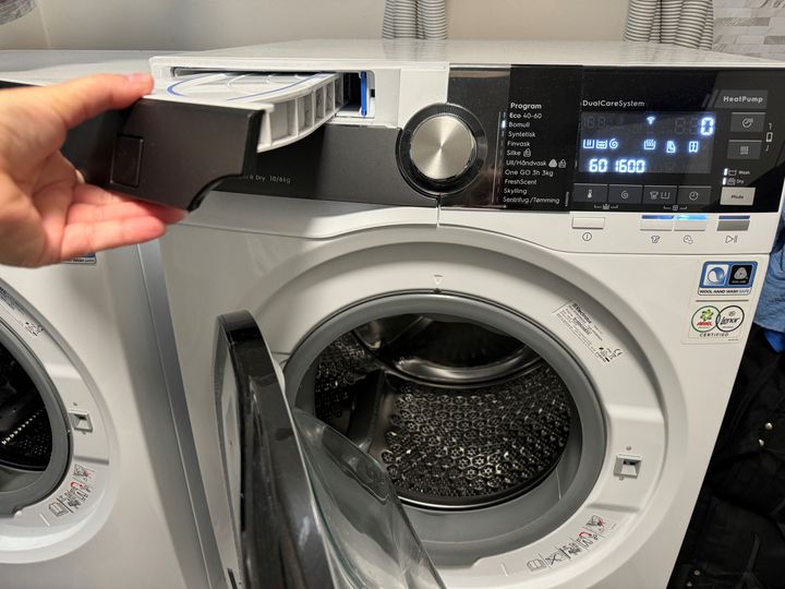 Lofilteret på tørketrommelen må tømmes. Mange nordmenn dropper det.