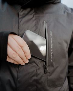 I påsken kommer nordmenn til å bli frastjålet både dyre mobiler og jakker. Foto: Unsplash.