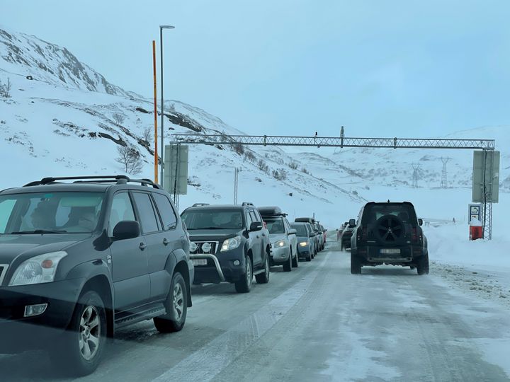 Pass på når du skal til og fra vinterferie de kommende ukene.