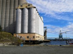 ELDSTE DELEN: Nordkronen-siloene er de eldste på Mølleneset i Stavanger, og har ikke vært i drift siden slutten av 90-tallet. Nå rives siloene av sikkerhetsmessige hensyn.