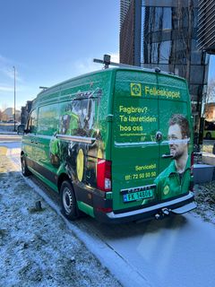 SERVICEBIL: Mekanikerne i Tana skal betjene hele Øst-Finnmark, og de skal kunne reise ut med servicebil til bønder med driftsavbrudd og eller lang vei til verkstedet.