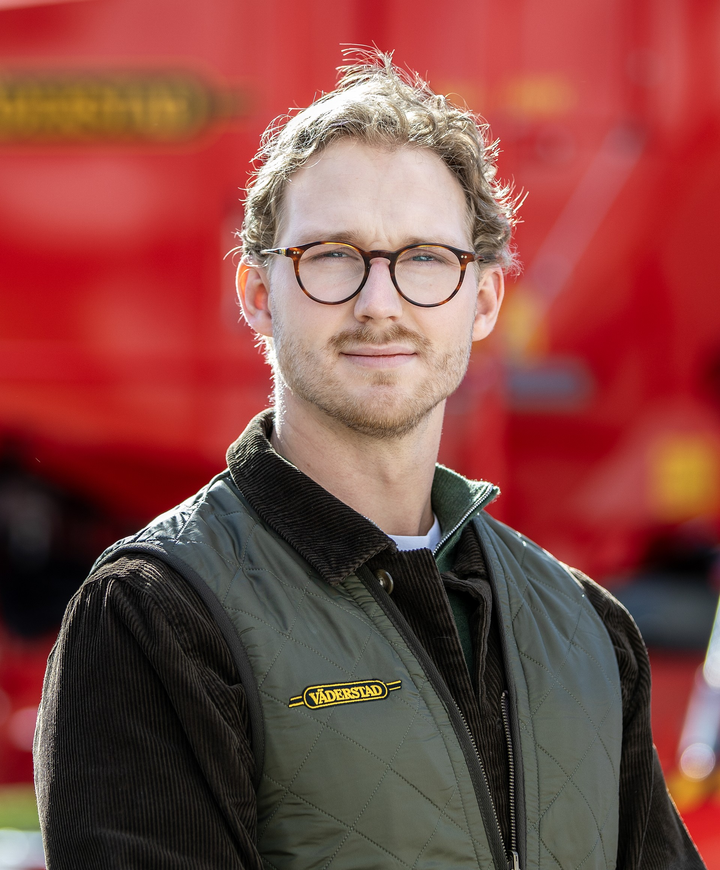 I Jakob Malmströms rolle inngår teknisk salgsstøtte tett på kunde for å sikre at maskinene brukes optimalt og gir størst mulig nytte for Väderstads norske kunder.