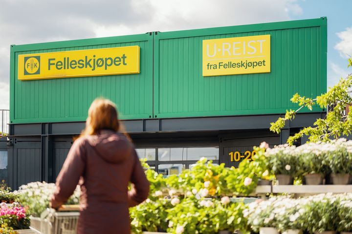 Felleskjøpet Fornebu er en av avdelingene som får søndagsåpent hagesenter de tre travleste hagemånedene.