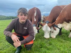 Joar Straume kommer fra en gård på Radøy utenfor Bergen, men hadde ikke odel. Drømmen om egen gård var så sterk at han som 20-åring bestemte seg for å flytte til ei lita øy på Helgelandskysten. Før visning hadde han ikke vært nord for Molde. Siden høsten 2024 har han drevet Nordbostad gård på Mindland i Nordland. Etter giftemål i mars 2026 er kona Elena også aktivt med i drifta. Gården har melkeproduksjon på ca. 270 000 liter, med rundt 42 melkekyr. De har også ammekyr av rasen Hereford, noen kystgeiter og ca. 470 mål fulldyrka jord. De har gode muligheter for beiting med 140 mål innmarksbeite og 1000 mål utmark.  Joar har allerede gjort store investeringer for å optimalisere driften og øke ytelsen ved bruk av direktehøsting av gress og optimalisere grovfôrkvaliteten. Siden overtakelsen har han blant annet tatt i bruk Monil-klaver for å optimalisere bruken av utmarksbeite og slangespredeanlegg for bedre bruk av husdyrgjødsel. Han har store planer for videre drift, blant annet nytt løsdriftsfjøs, bedre beitebruk og plansilo. Han har prøvd seg på kornproduksjon og ønsker å ha korn i gjenlegg til tresking.  Joar har engasjert seg i lokalsamfunnet, gjennom både bondelaget og som lokalpolitiker. Joar inviterer stadig folk på besøk, noe som både naboer og folk fra resten av landet benytter seg av.