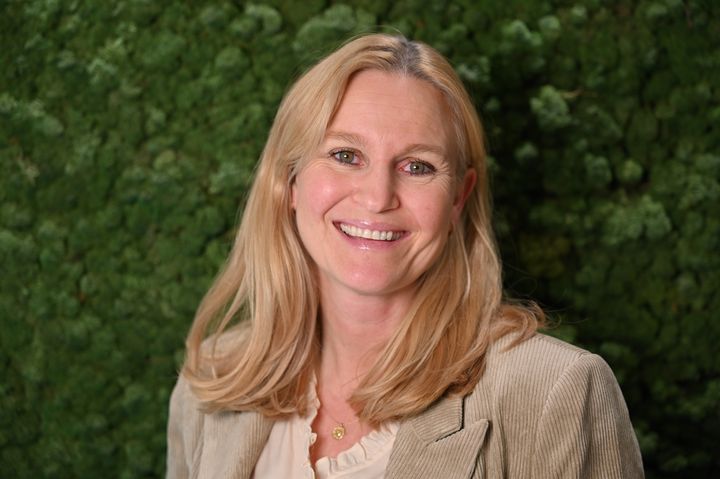 Julia Knudsen er divisjonsdirektør for Altibox. (Foto: Andreas Hustad / Lyse)