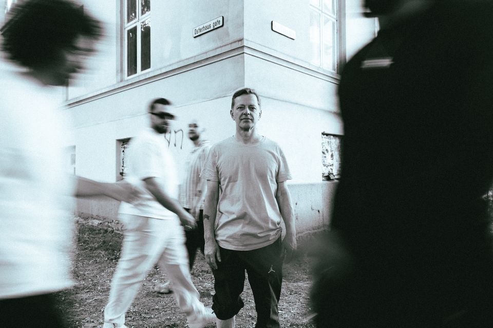 Tommy Tee –TAKIN OVA 4,96 (RAP LEGACY) Feat: Pasha, Oscar Blesson, Tyr ...