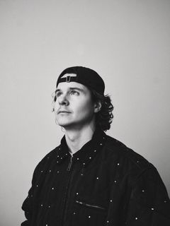 LUKAS GRAHAM