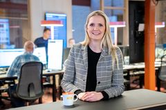 NTB forbedret resultatet i 2024. – Det har vært et krevende omstillingsår. Jeg er virkelig stolt over den endringsevnen NTB-laget har vist dette året, og at vi leverte som vi gjorde. Vi er et sterkt lag, sier sjefredaktør og administrerende direktør Tina Mari Flem.