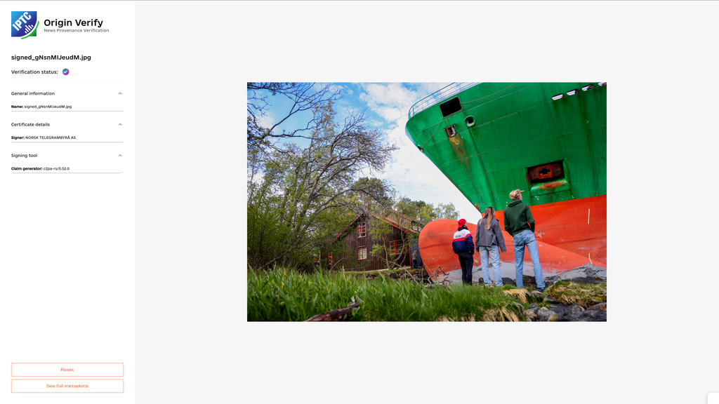 Her er det første bildet i Norge som har fått det nye “verifiseringsstempelet”.