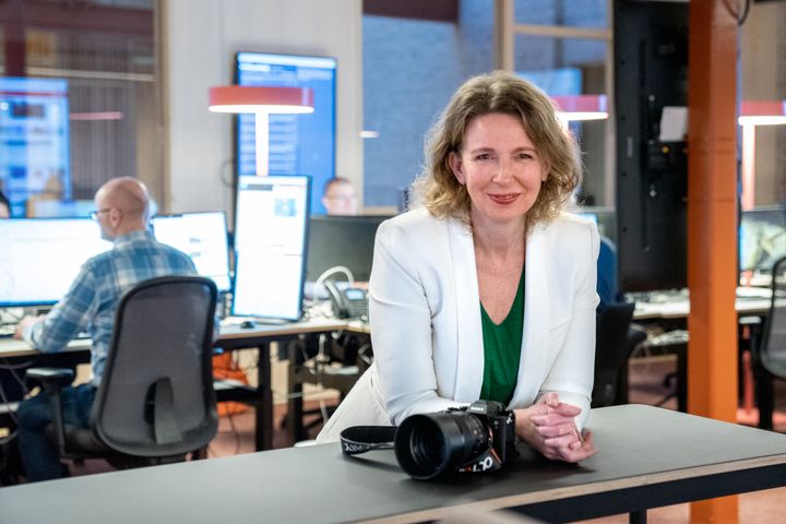 Nå skal NTB bruke et nytt verktøy for å beskytte medienes troverdighet. – Dette handler ikke om teknologi, men om demokrati, sier nyhetsredaktør Christina Dorthellinger i NTB.