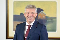 Bilde av kommunal- og distriktsminister Bjørnar Skjæran