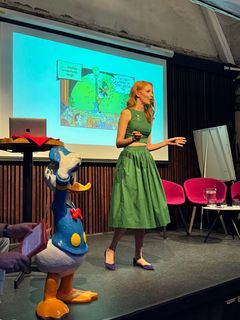 Ragnhild Holmås forteller om sin debut som Donald-forfatter.