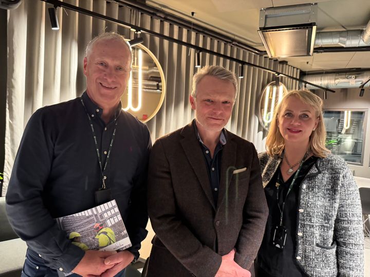 CEO Rolf Eek- Johansen, Kredinor, daglig lederLars Mamen, Fair Play Bygg og Melita Ringvold direktør for bærekraft og kommunikasjon i Kredinor