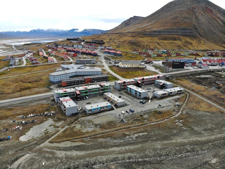 Elvegrenda i Longyearbyen skal være pilotbygg i prosjektet. Foto: Dag Ivar Brekke/LPO Arkitekter