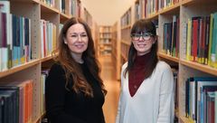 Forskarane Lisbeth M. Brevik (t.v.) og Katherina Dodou har sett på korleis engelsk- og norsklærarar underviser i litteratur. I begge fag brukar lærarane om lag halvparten av tida på skjønnlitterære tekster. – Når klassar les romanar, så les dei fysiske bøker, seier dei to. Foto: Shane Colvin/UiO