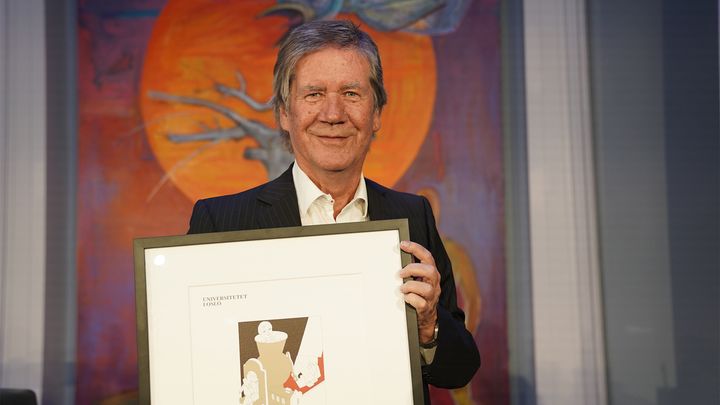 Terje Ogden mottar Jonasprisen 2026 på Scene Domus Bibliotheca.
