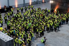 250 GJESTER: Inviterte gjester fra hele Norge og utlandet deltok på åpningen. FOTO: Perspektiv