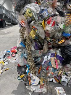 INNSAMLET PLASTEMBALLASJE: I 2025 ble finsorteringsanlegget Områ åpnet. Det betyr at norsk plast nå blir håndtert i Norge før det sendes til gjenvinning.