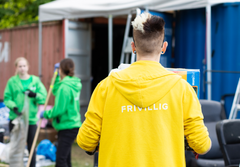 Frivillige i aktivitet på festival