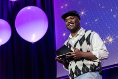 Konferansier for prisutdelingen var en strålende Safari Shabani