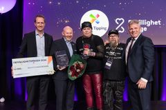 Vinner av Frivillighetsprisen 2025 er Leif Munkelien fra Metalheads Against Bullying. Her sammen med kommunal- og distriktsminister Bjørnar Selnes Skjæran (Ap), Vegar Strand fra Norsk Tipping og Trond Enger, styreleder i Frivillighet Norge