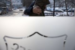 KREVENDE: Etter tøffe år med pandemi og dyrtid, er det fortsatt mange som har alvorlige, økonomiske problemer, og som derfor må prioritere knallhardt hver dag.