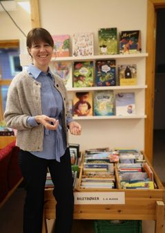 Nina Masdal, biblioteklærar på Slåtten skule.