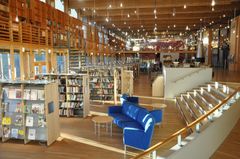 Sametingets bibliotek i Karasjok har Norges største samling av bøker på samiske språk. Nå får bibliotek over hele landet samiskspråklig litteratur.