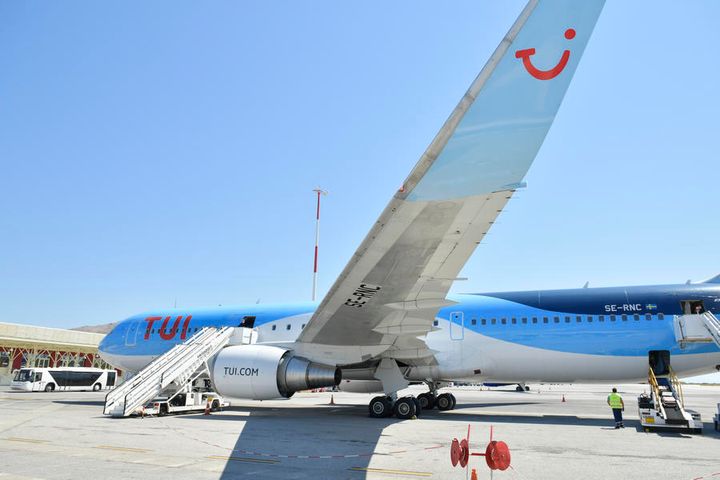 TUI Fly fly på bakken i Kreta