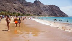 Mennesker på strand Tenerife