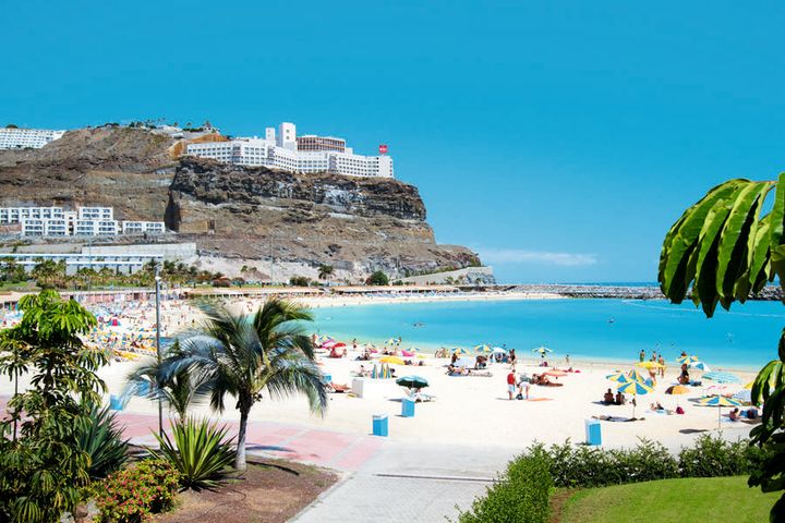 53% av nordmenn unner seg en tur til utlandet de neste 12 månedene. Kun 3 % dropper helt  å reise, og for 6 av 10 påvirker ikke økonomi reiseplanene overhodet, i følge en ny undersøkelse Kantar Media har gjennomført for TUI.