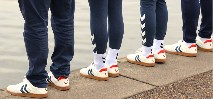 Treningsko%20med%20Hummel%20og%20TUIs%20logo.