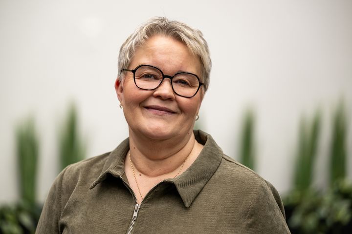 – Det økonomiske tilbudet fra KS var ikke godt nok. KS var heller ikke villige til å komme arbeidstakersiden i møte på arbeidstidsordninger for lærerne. Det kan vi ikke godta, sier Gro Gaarder, leder av NITO Kommune.