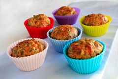 Grove muffins er supert i matpakken for store og små