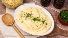 Silkemyk og perfekt nøtteaktig smak - sellerirotmos