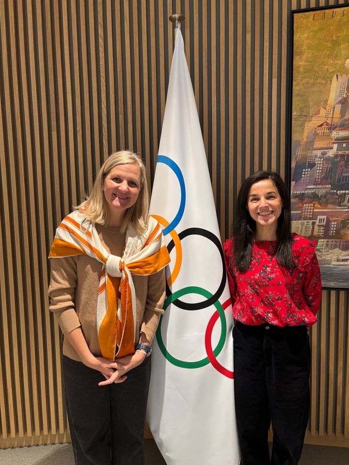 IOC-president Kirsty Coventry og idrettspresident Zaineb Al-Samarai.