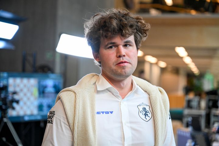 Magnus Carlsen er nominert til Årets navn etter hans to siste VM-gull.