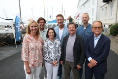 Årets jury består av (fra venstre) Anne-Lise Mørch von der Fehr, Haakon Dahl, Vibeke Lewin, Knut Kristian Hauger, Ole Henrik Stubberud, Thomas Mittun-Kjos og Magnus Takvam.