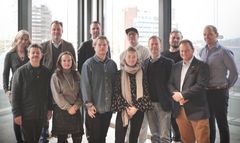 Foran fra venstre: Ole Henrik Stubberud, Kreativ leder GK; Trine Johansen, Head of Marketing, Xpeng; Erik Grøv Lysø, Kreatør, GK Maren Hornseth, Digital Marketing Manager, Xpeng; Erik Thomas Ganer, Public Communications, Xpeng; Knut Arne Marcussen, PR Manager, Xpeng. Bak fra venstre: Lisa Canneaux, Prosjektleder, GK; Severin Roald, Adm. Dir, GK; Claes Persson, Managing Director, Xpeng; Øystein Vik, Kreatør, GK; Glenn Ruben Carlsen, Designer, GK; Knut Olav Aarsnes, Assosiert Partner, GK